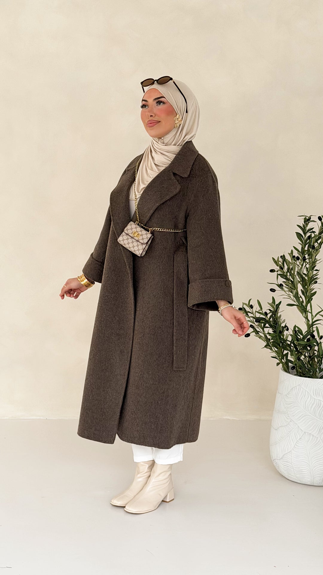 Valéria Woll-Mantel