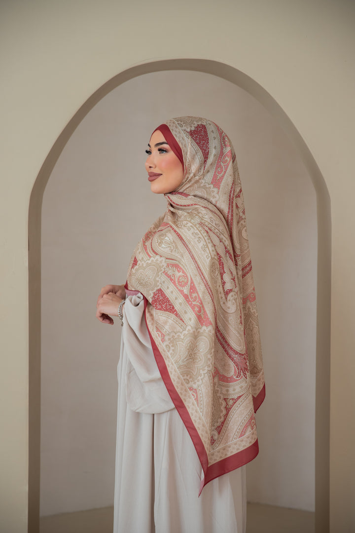 Soft Bohéme Hijab in Bordeaux Elegance