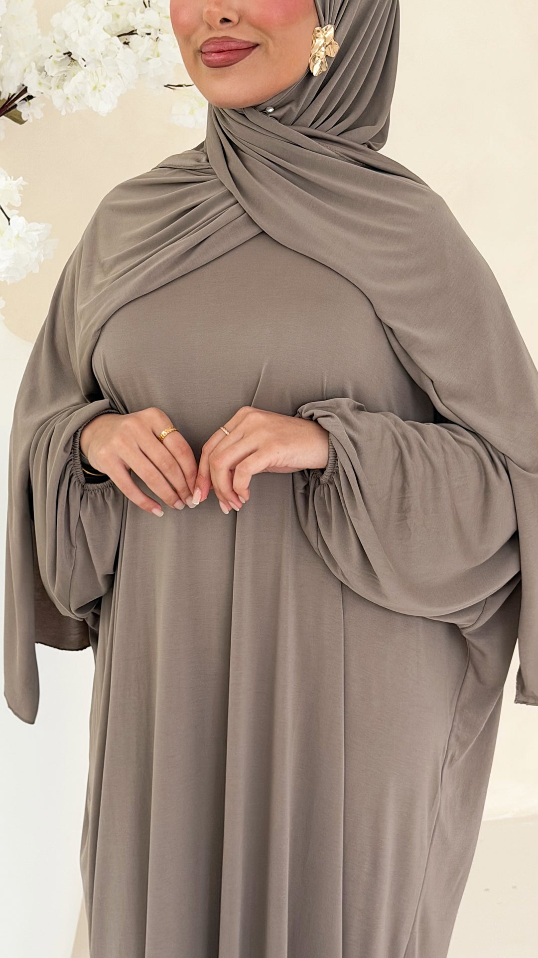 Nareen Abaya mit integriertem Hijab