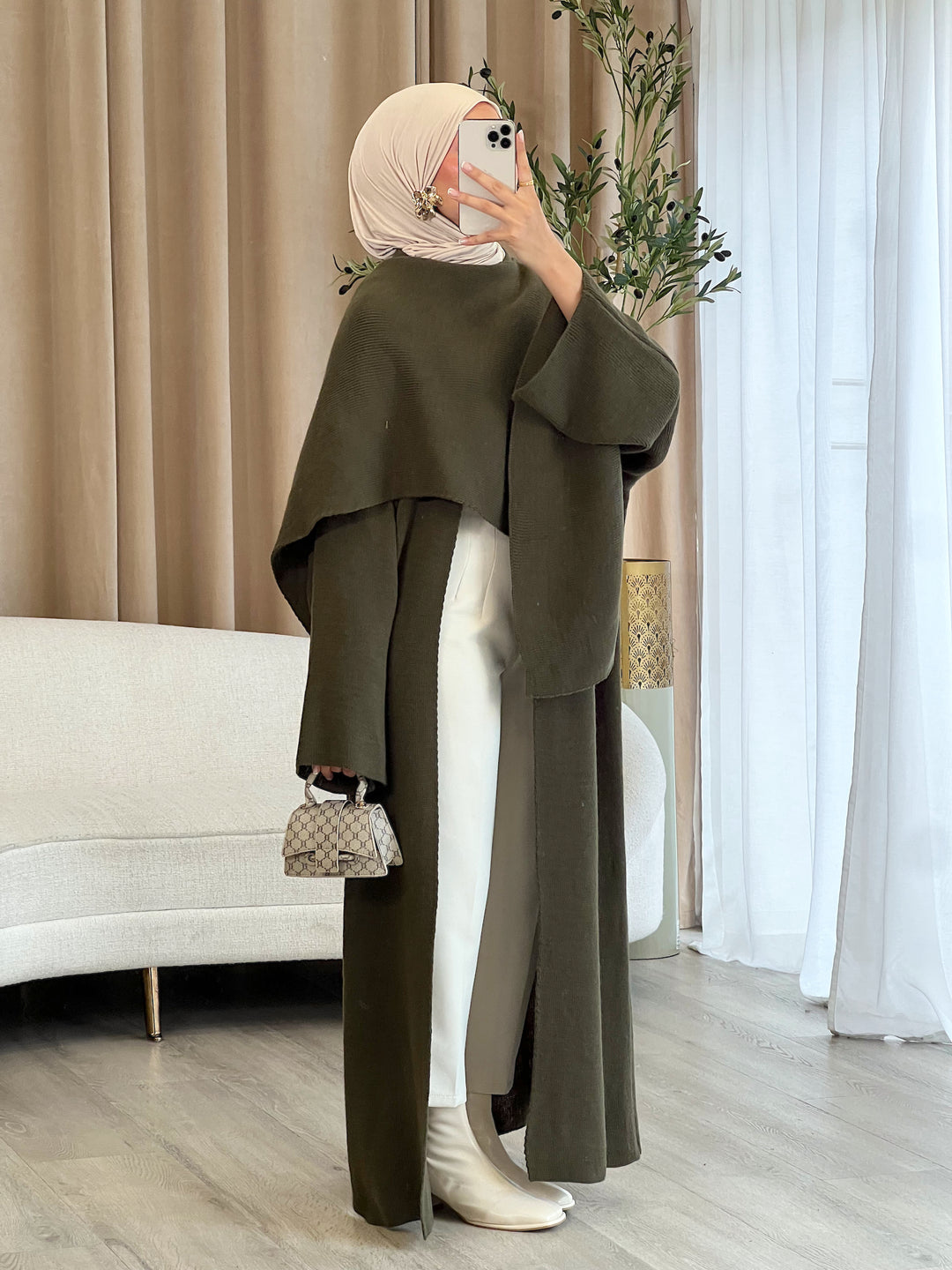 Mira Long Strick-Cape