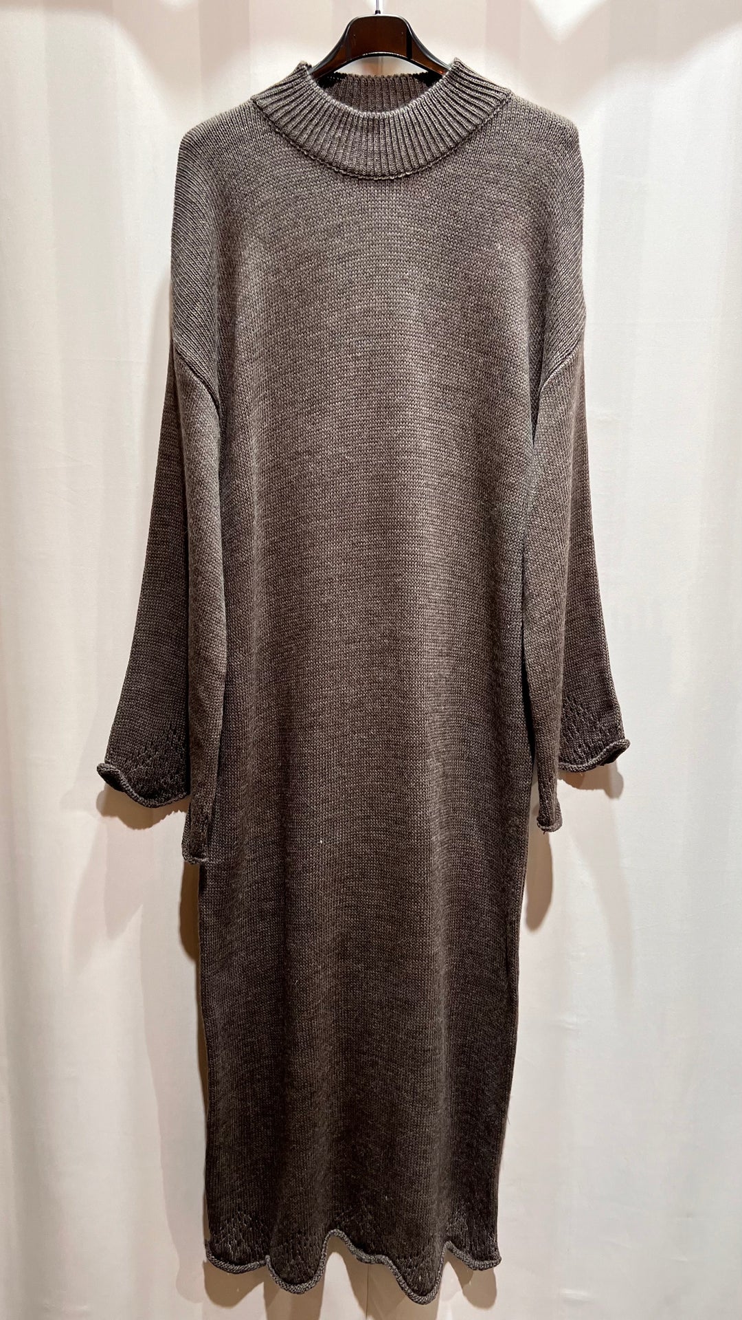 Eli Strick-Kleid
