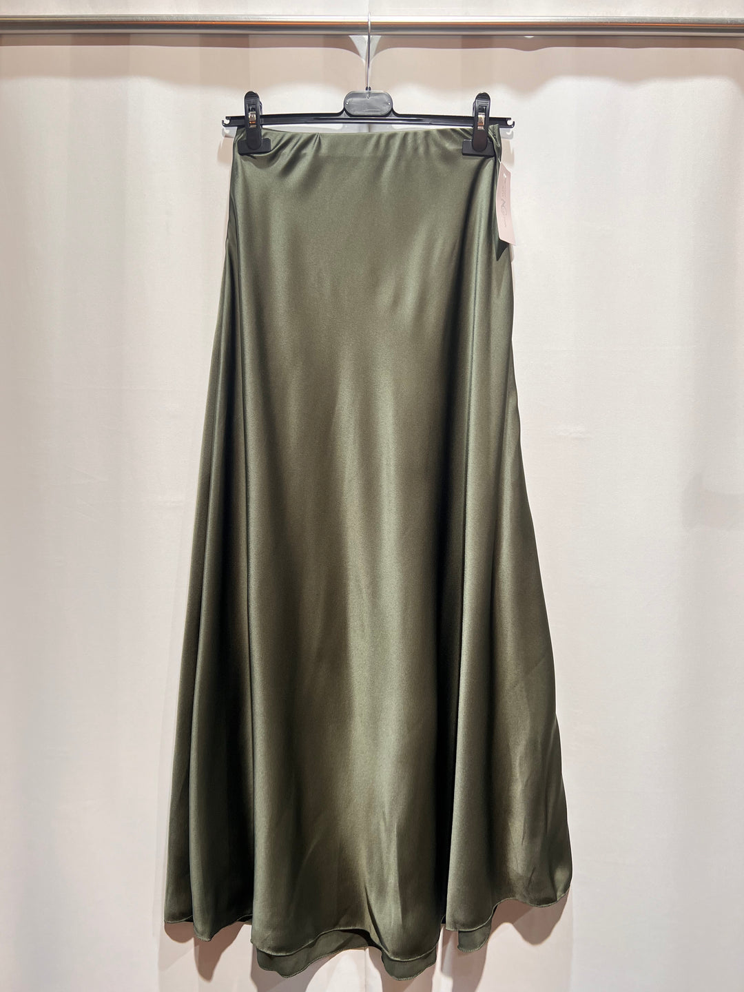 Chic Satin Rock