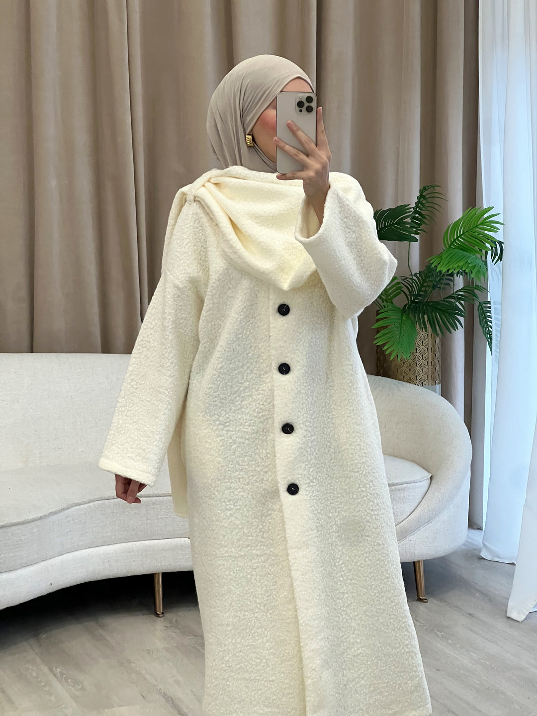 Bell Teddy Long Mantel mit integriertem Schal in Creme