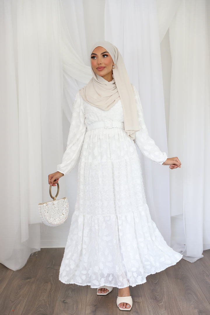 Donya Kleid mit Rüschen in Weiß