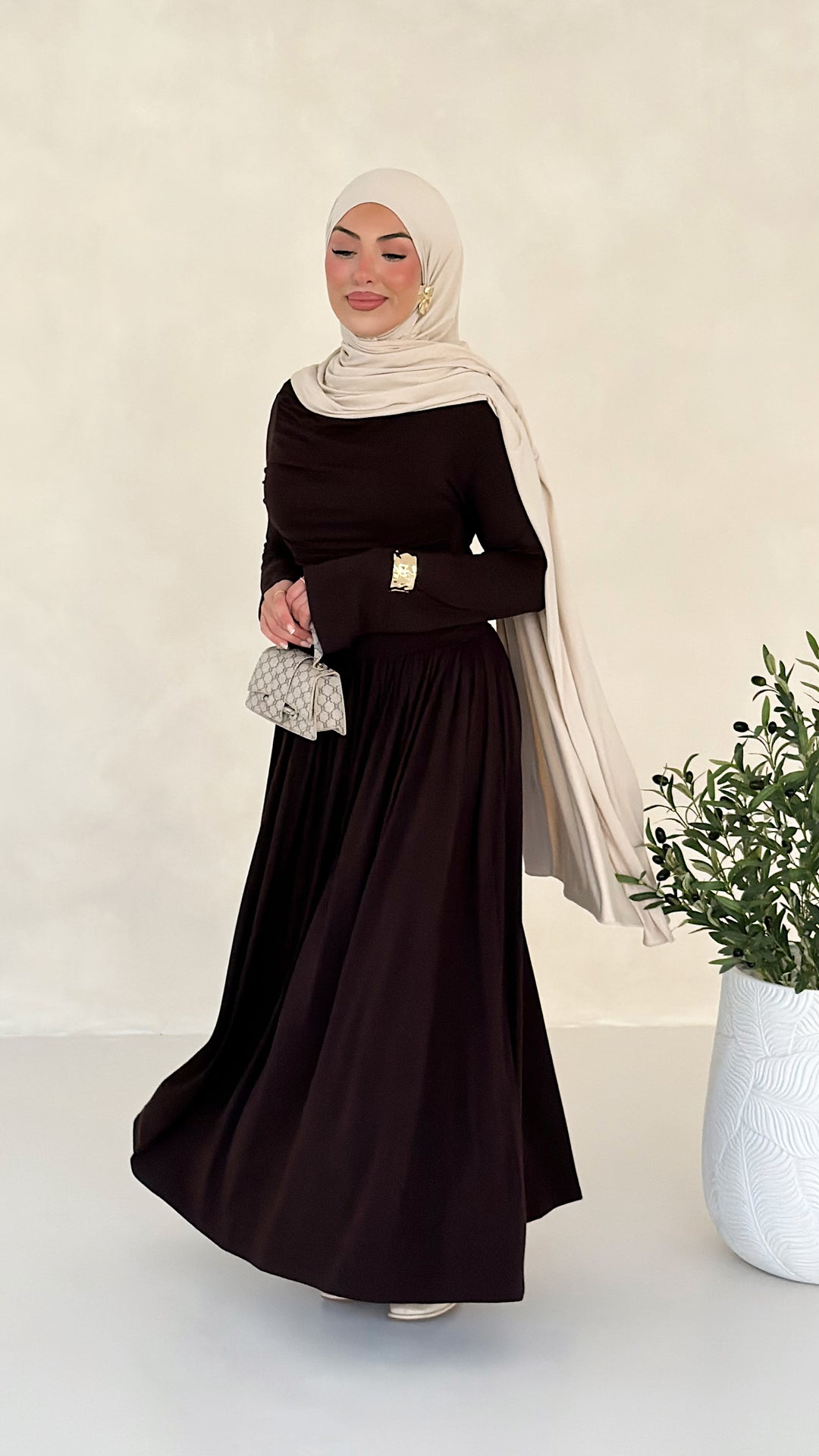 Nura Kleid