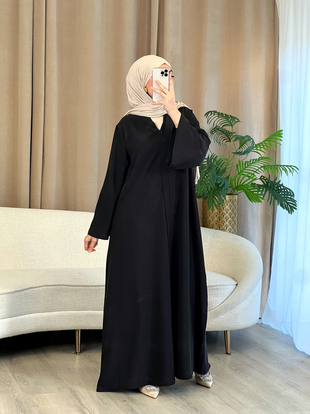 Jasmin Abaya in Schwarz