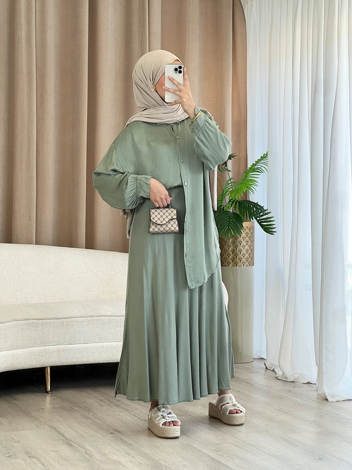 Lynn Bluse