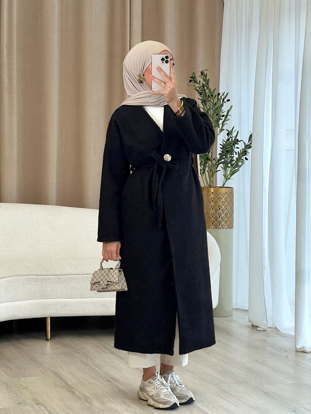 Celinor Mantel