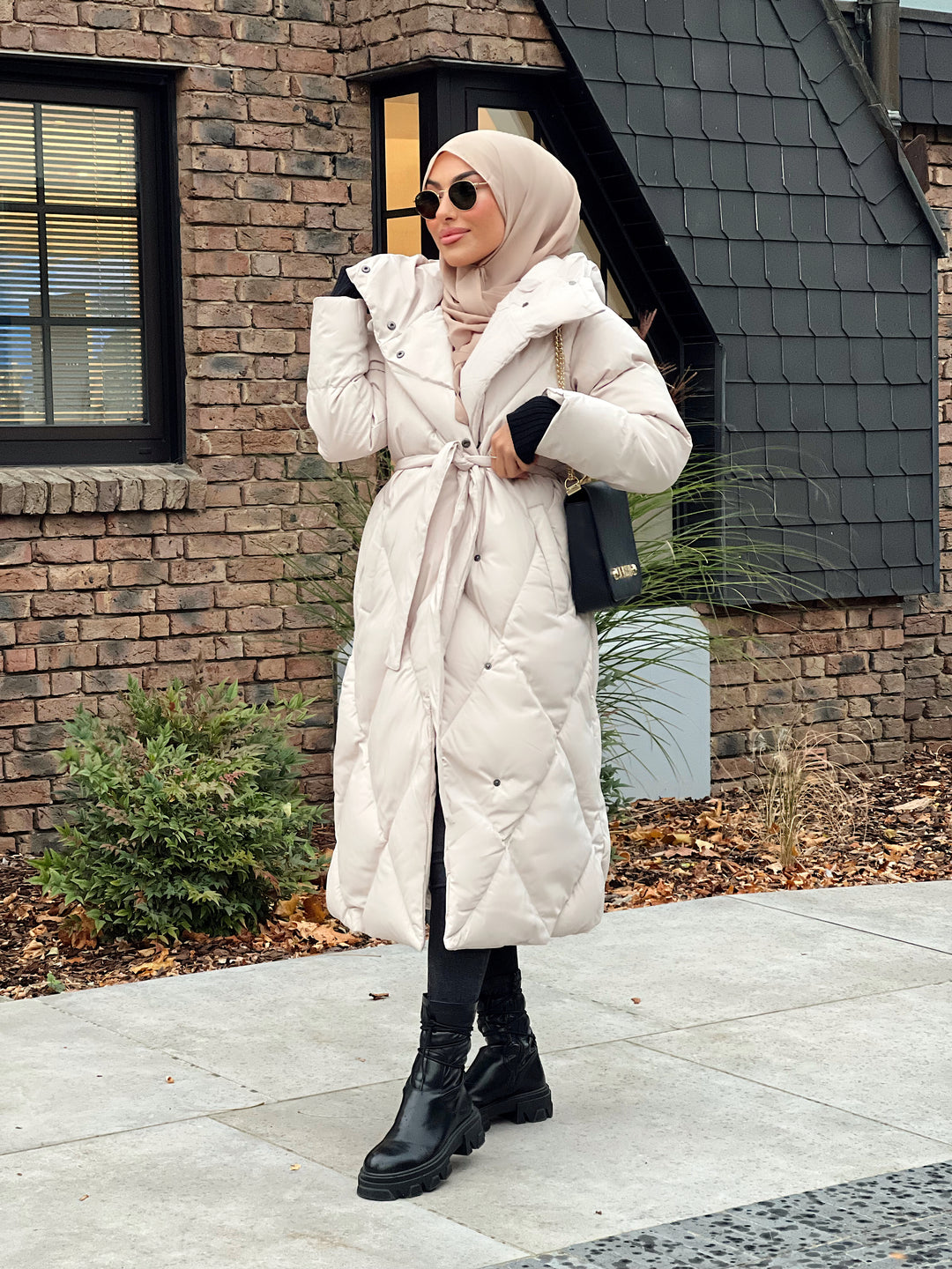 Stormi Parka mit Gürtel in Beige