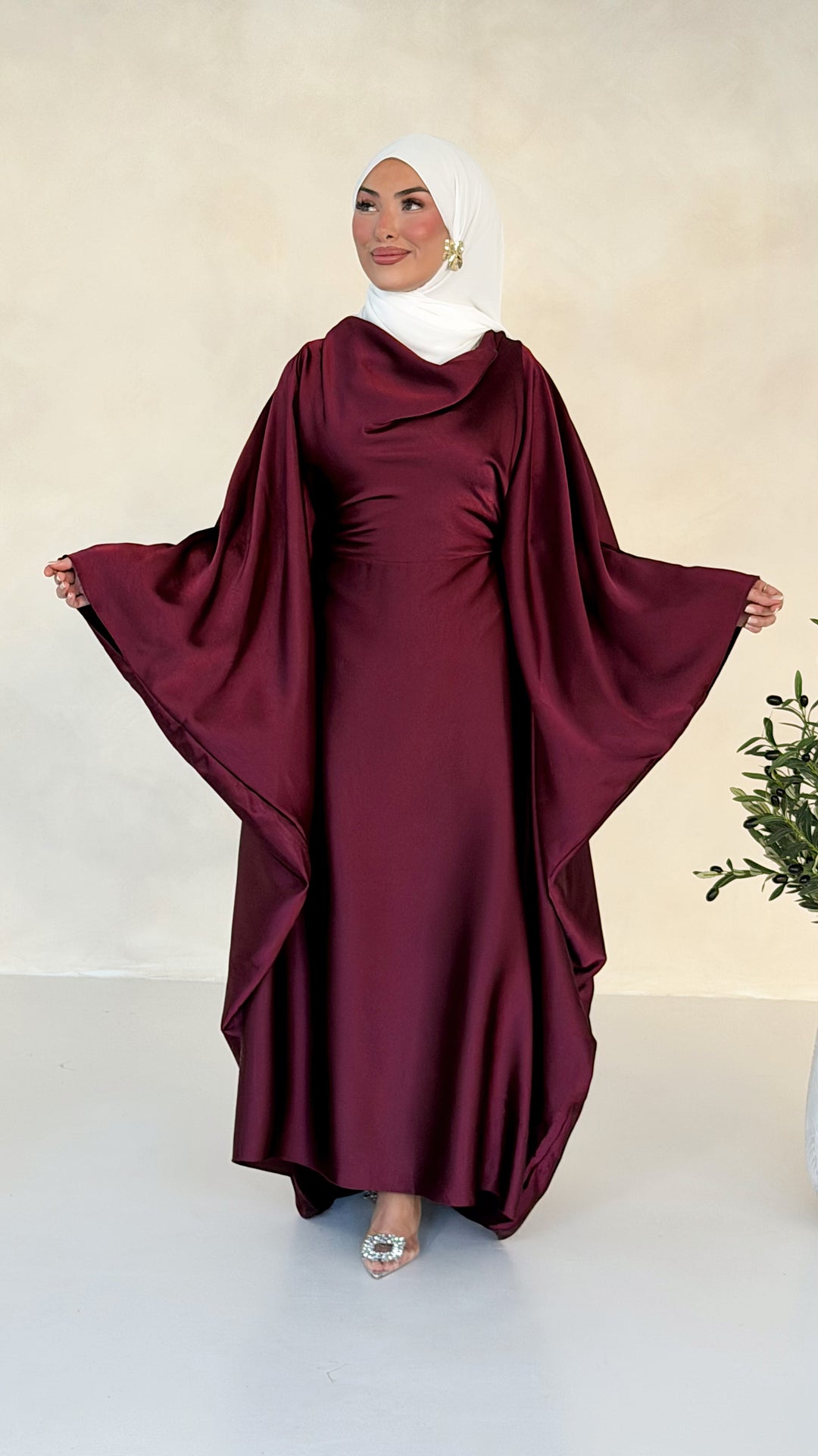 Lyra Abaya