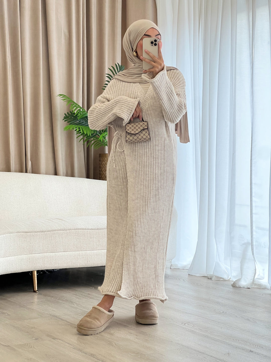 Belleza Strickkleid in Wickeloptik in Beige