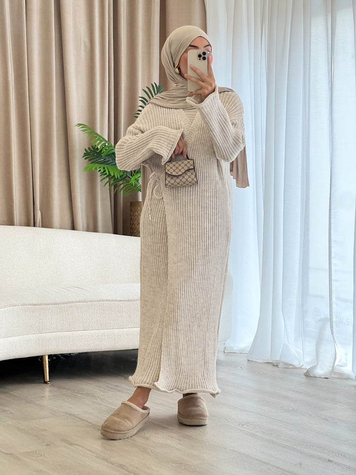 Belleza Strickkleid in Wickeloptik in Beige