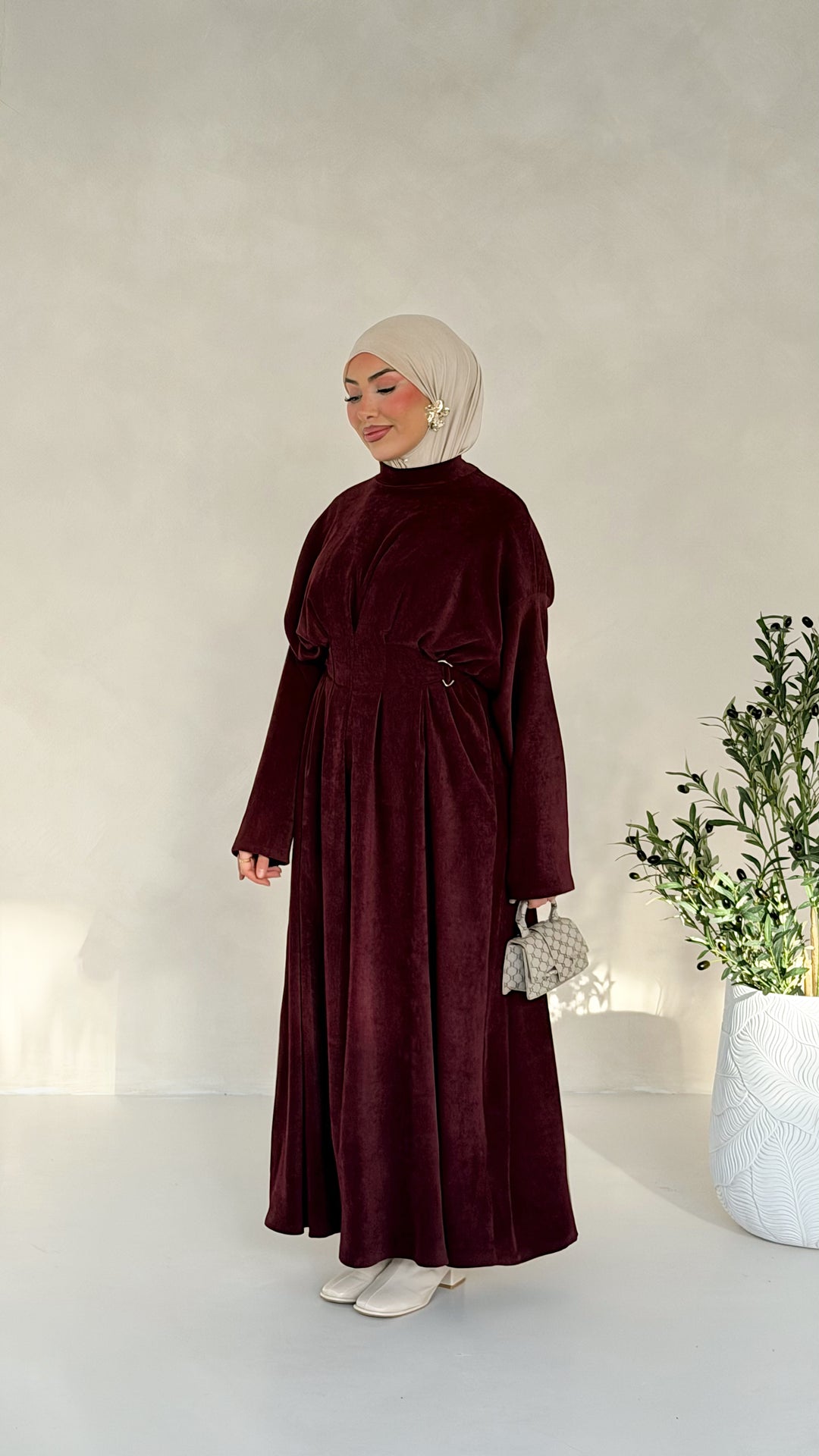 Aura Samt Kleid