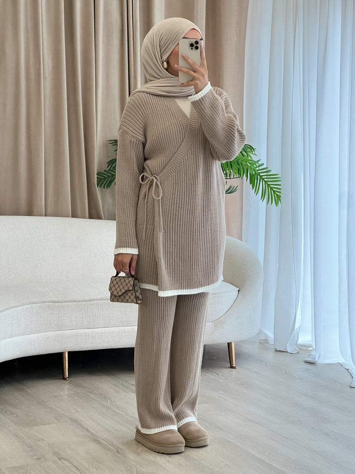 Blair Set in Taupe