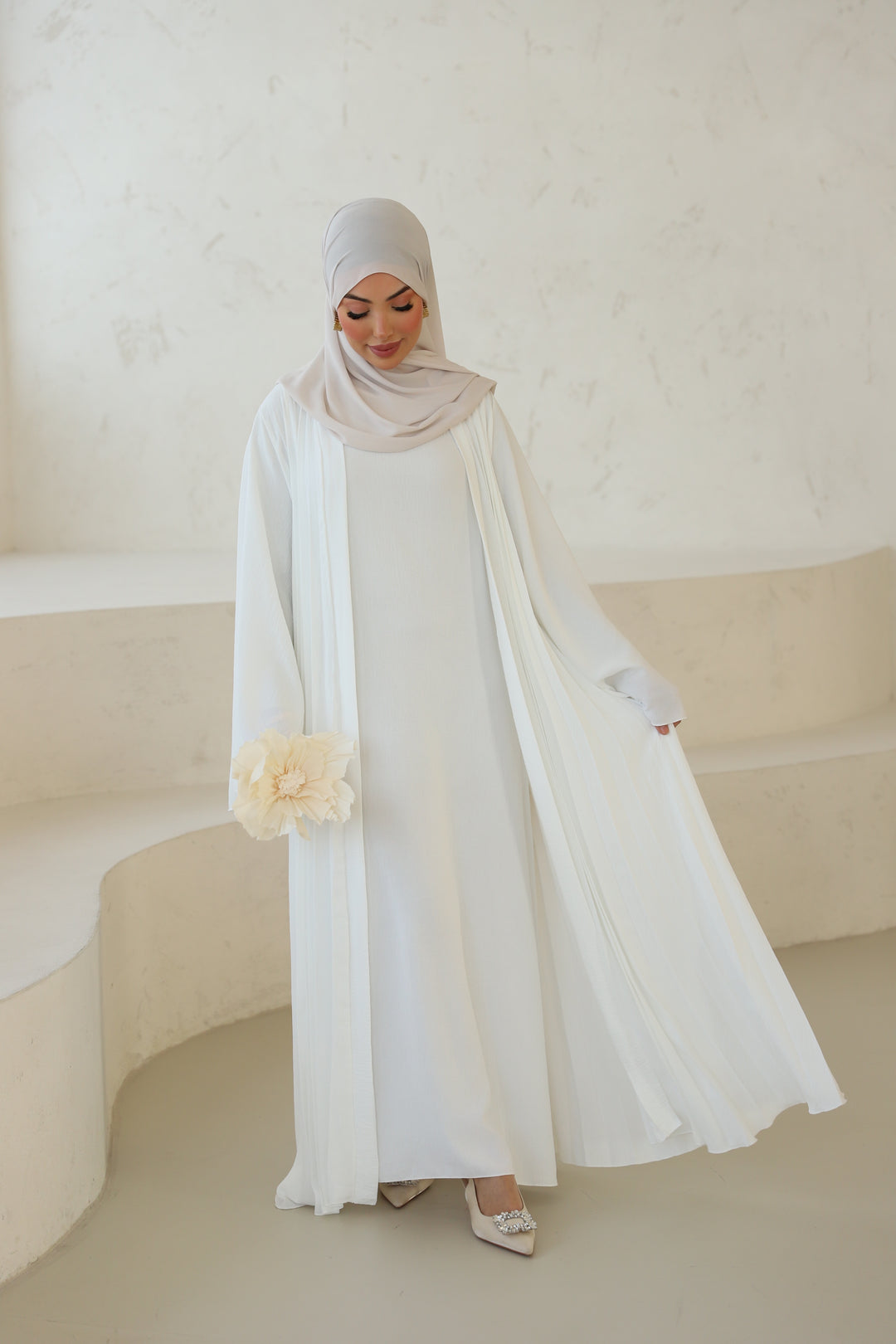 Blossom Abaya Set in Weiß