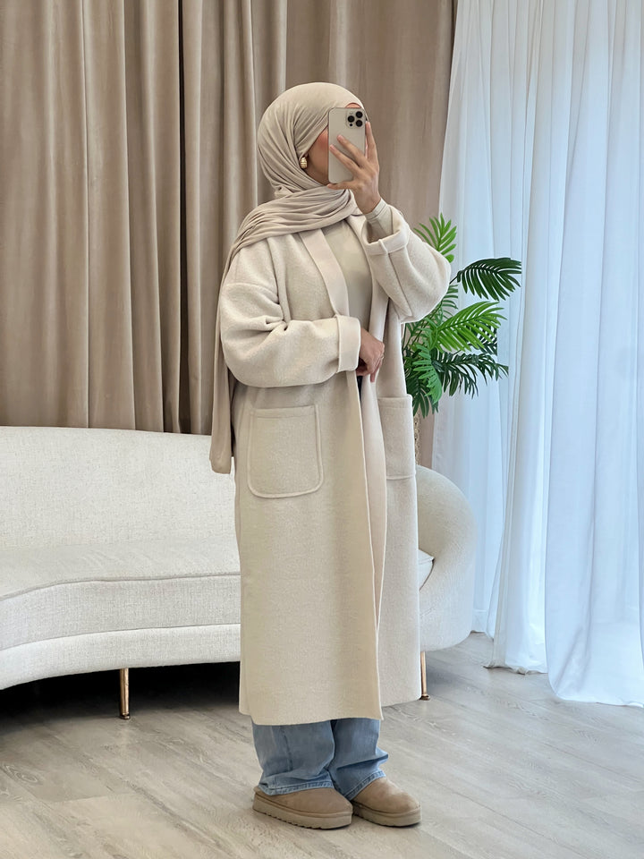 Teddy Oversized Mantel in Creme