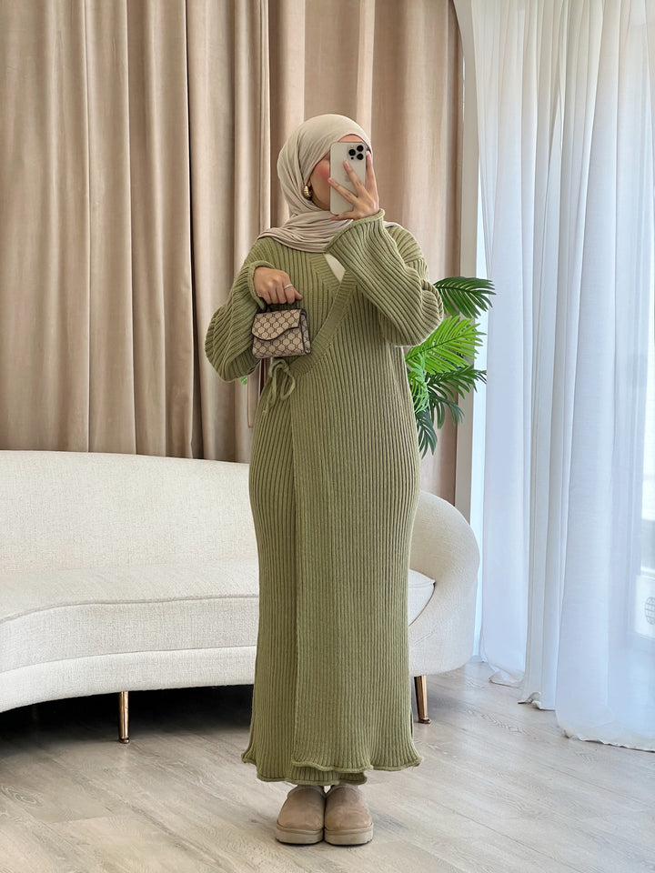 Belleza Strickkleid in Wickeloptik in Pistachio