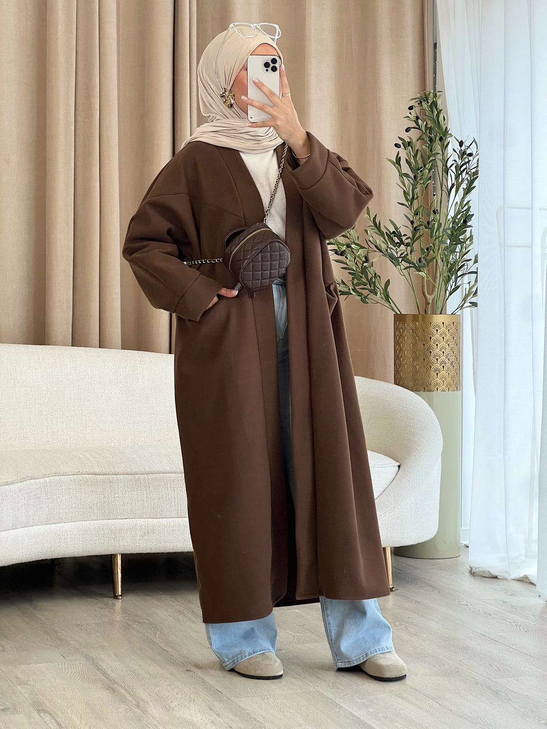 Dalya Oversized Mantel