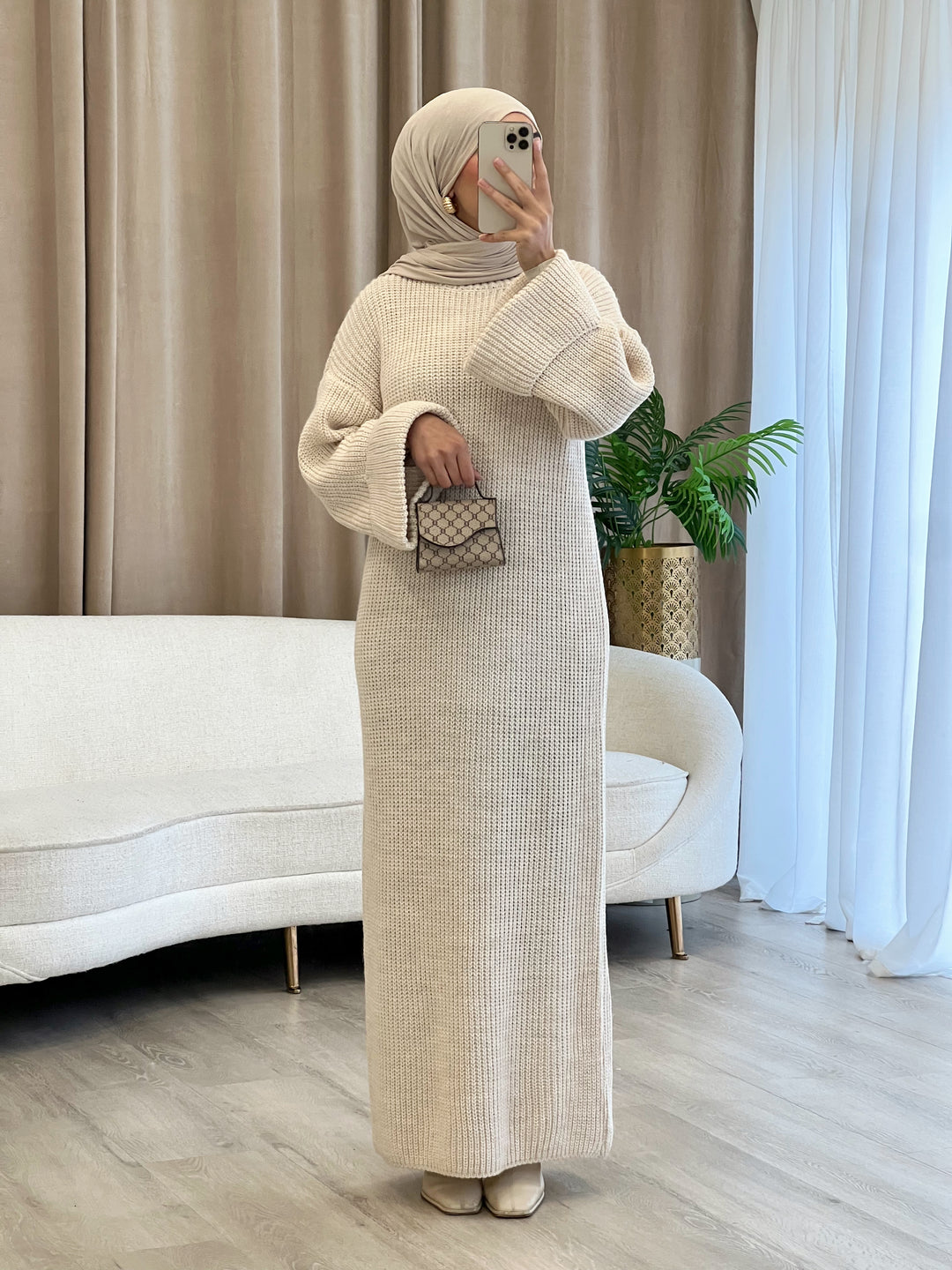 Viva Strick-Pulloverkleid in Beige