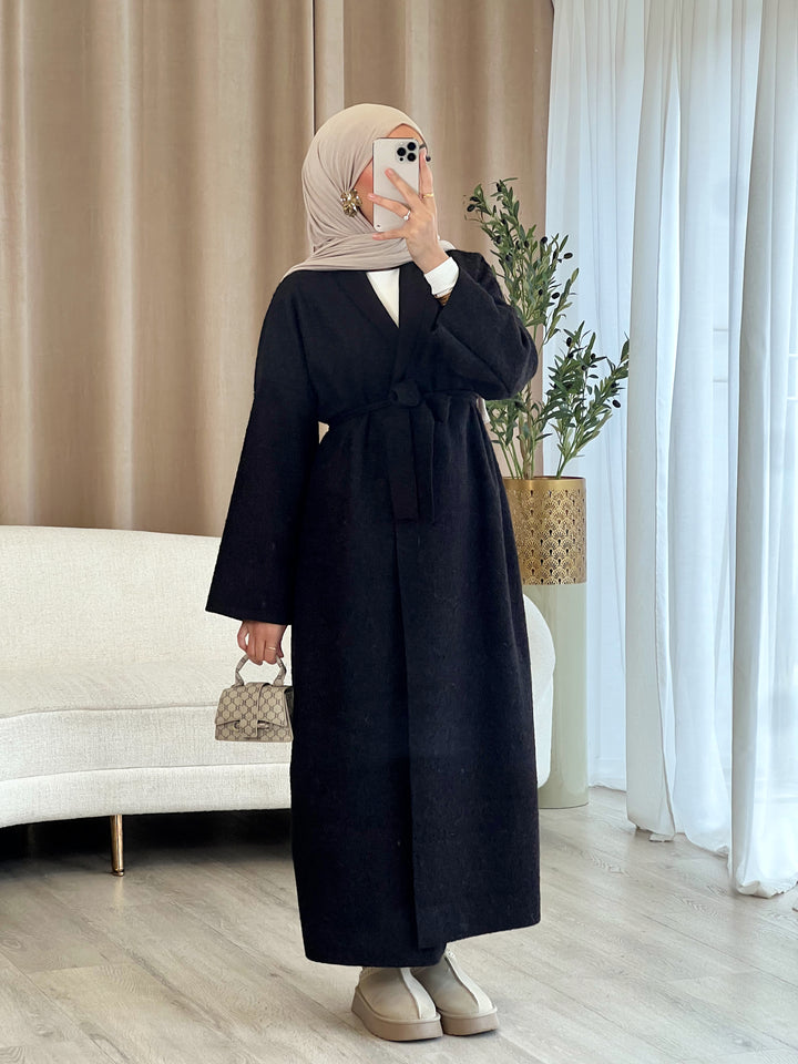 Faylinn Mantel