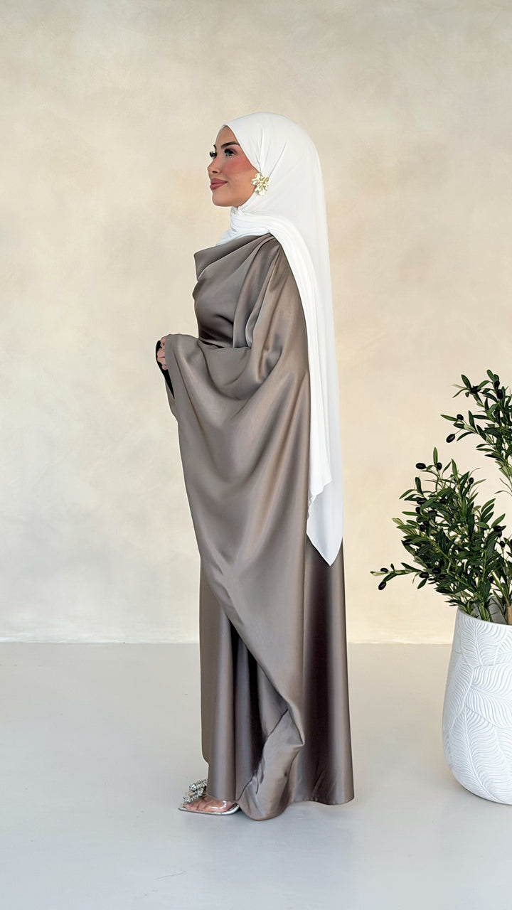Lyra Abaya