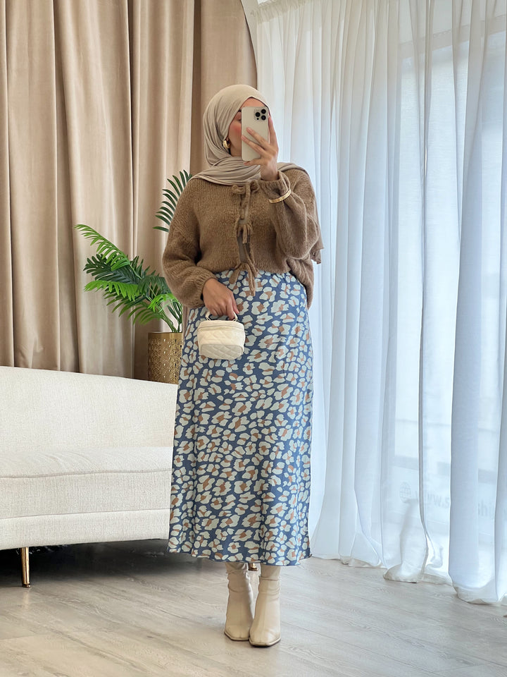 Lia Print Satin Rock in Blau