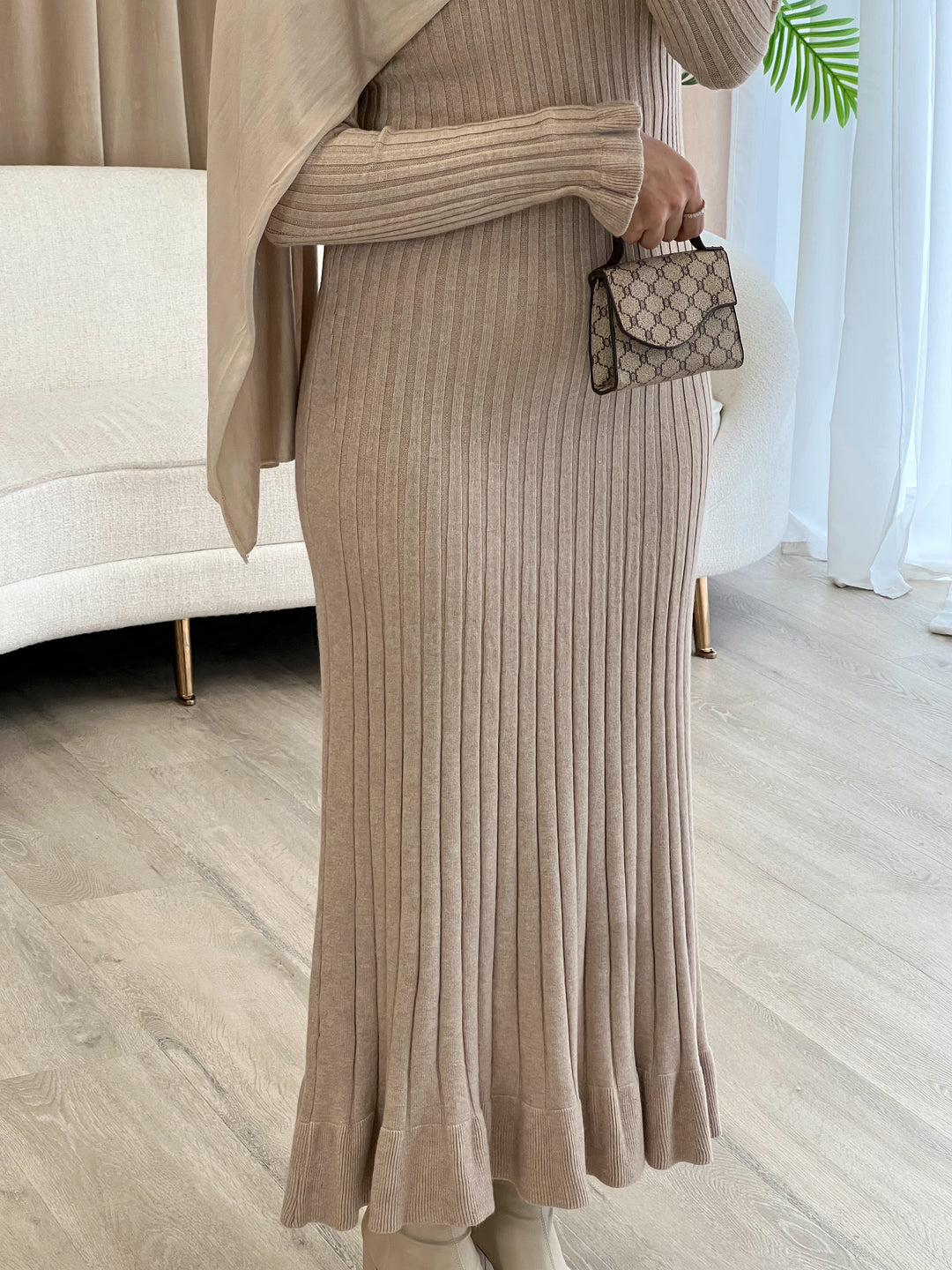 Jolie Kleid in Nude
