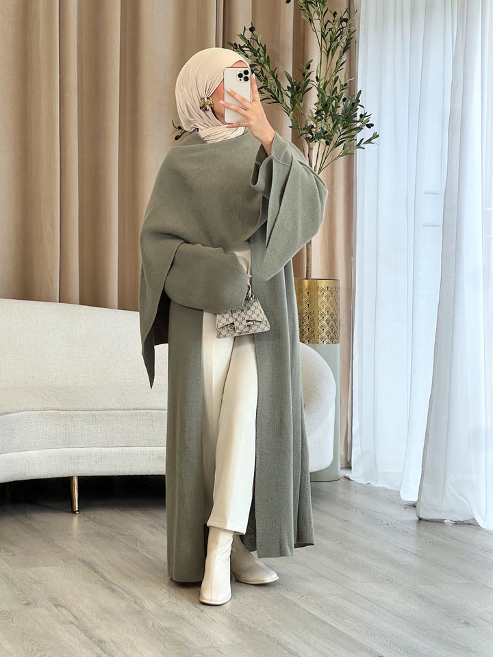 Mira Long Strick-Cape