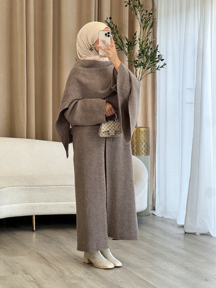 Mira Long Strick-Cape