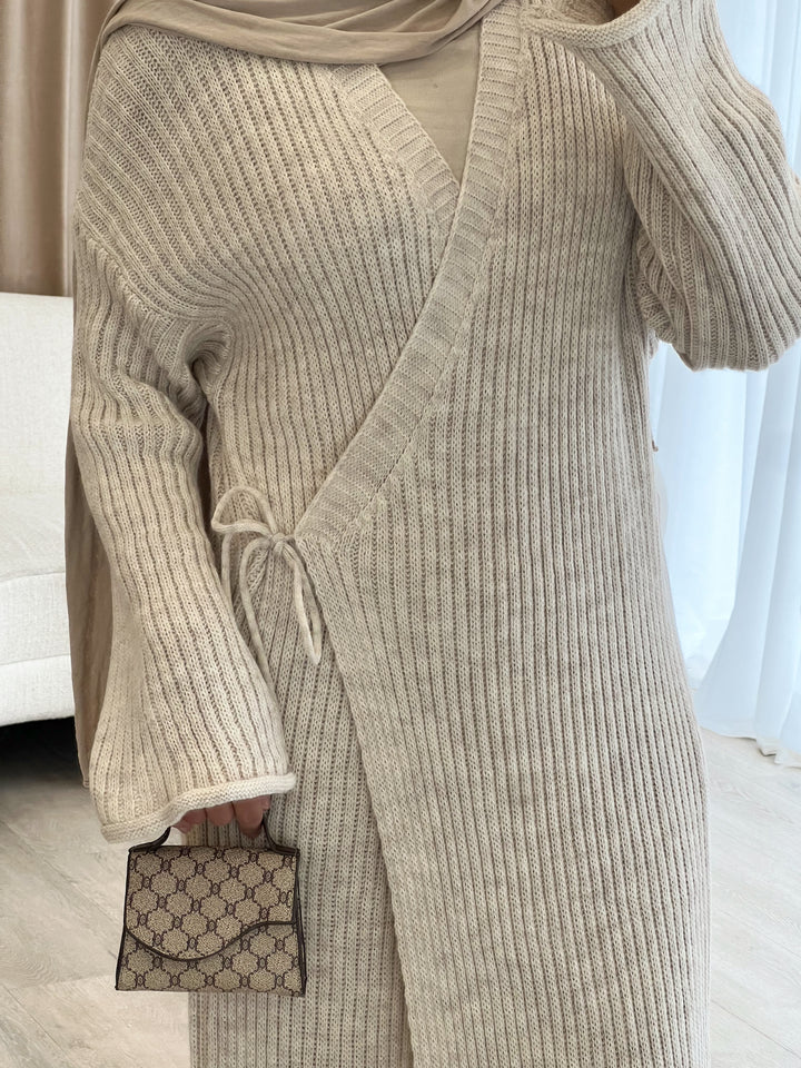 Belleza Strickkleid in Wickeloptik in Beige