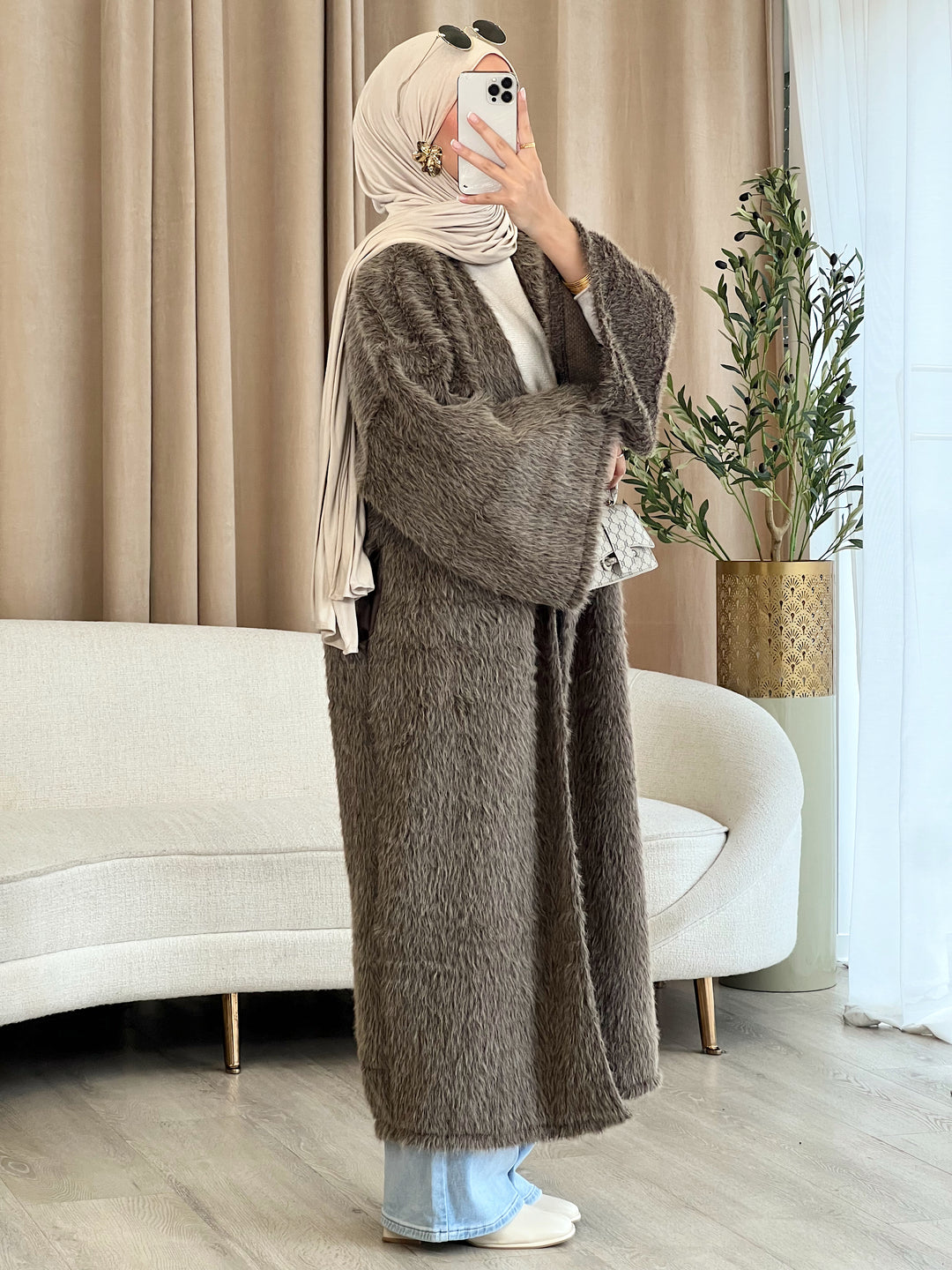 Mayla Faux Mantel