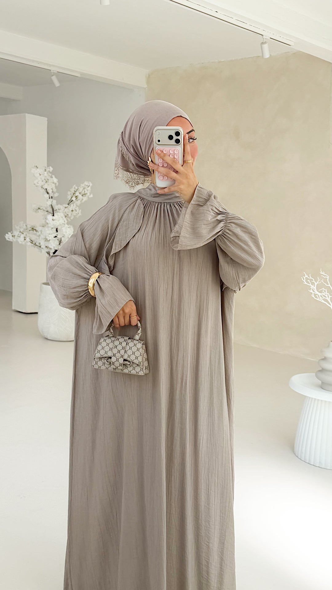 Volant Kleid