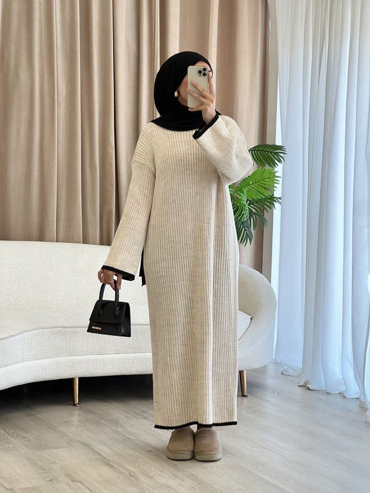 Sweety Strick Pulloverkleid in Beige