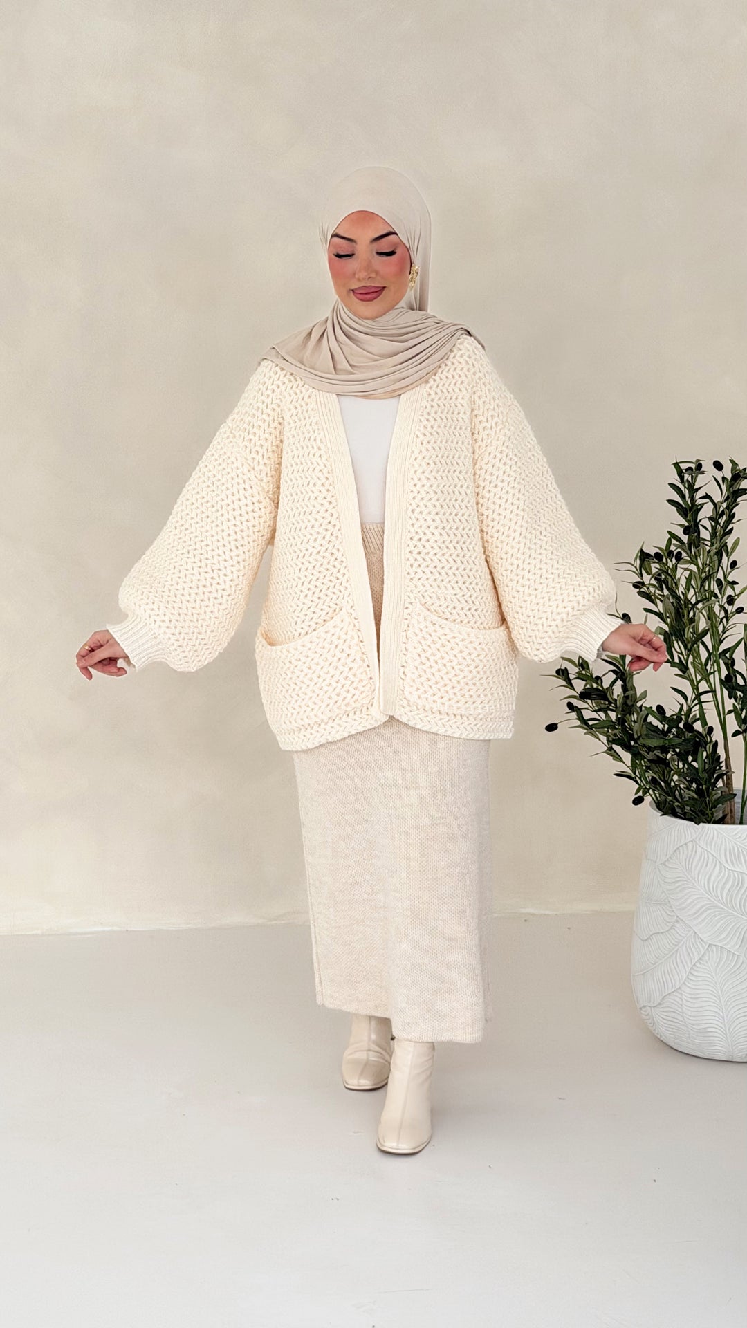 Evora Strick-Cardigan