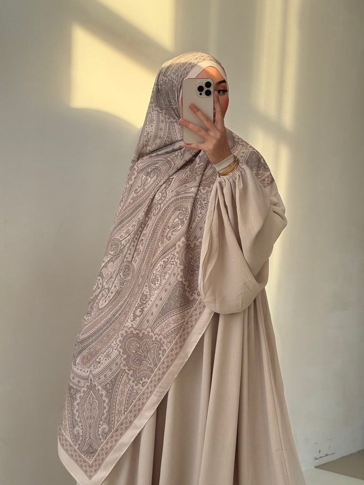 Soft Bohéme Hijab in Soft Taupe