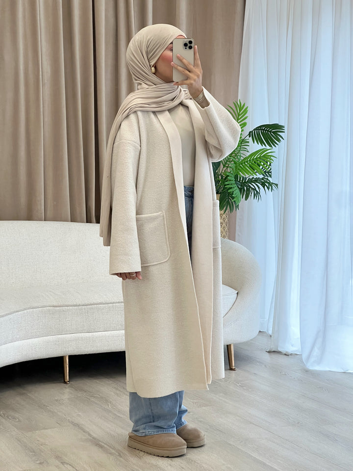 Teddy Oversized Mantel in Creme