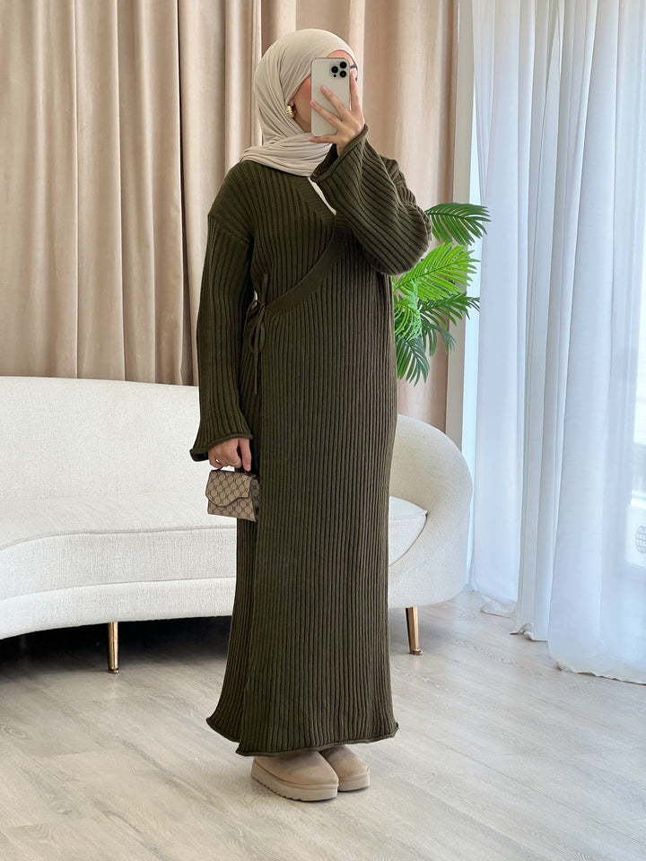 Belleza Strickkleid in Wickeloptik in Khaki
