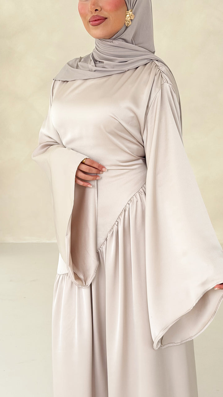 Ilyana Satin Kleid