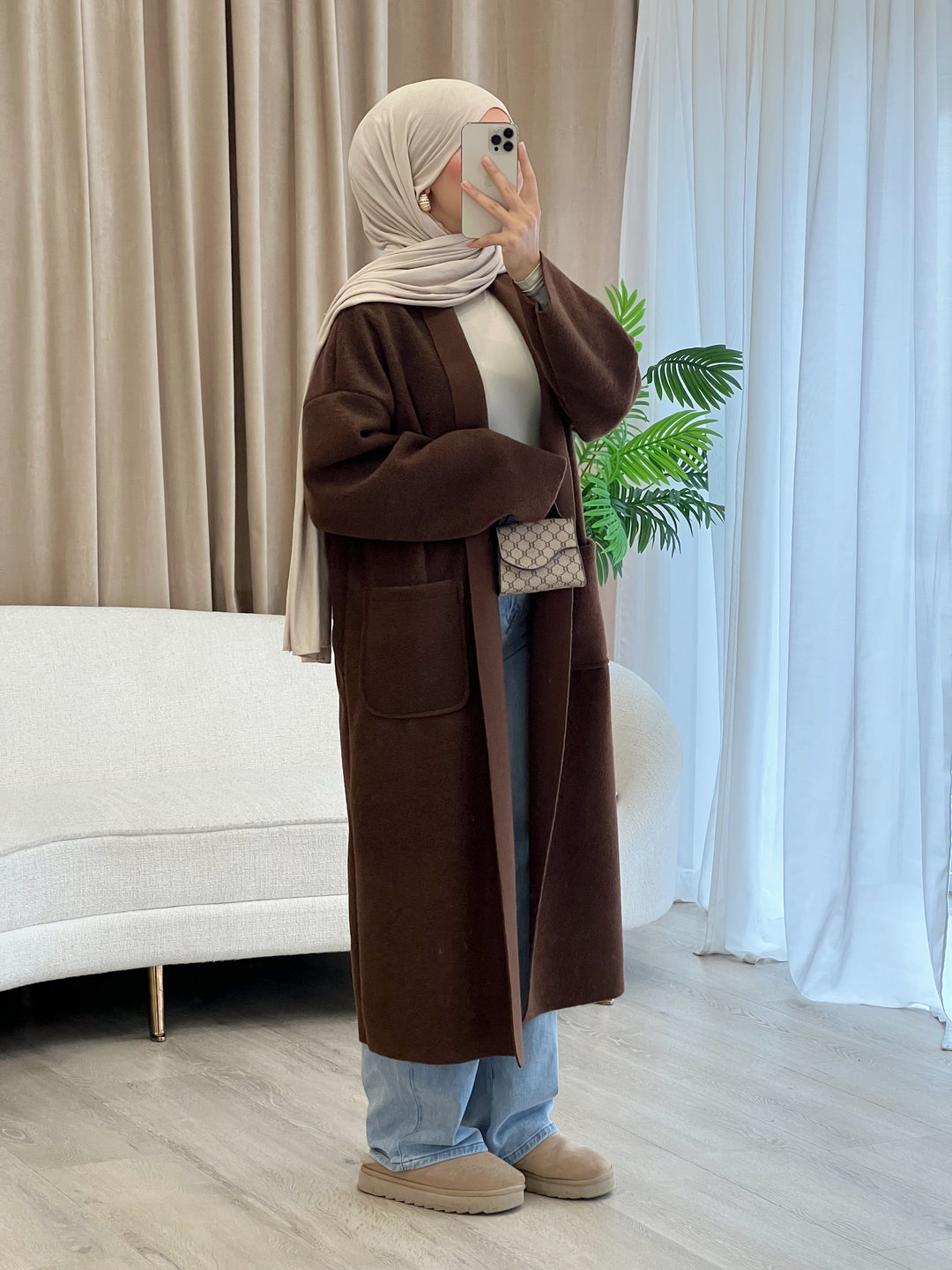 Teddy Oversized Mantel