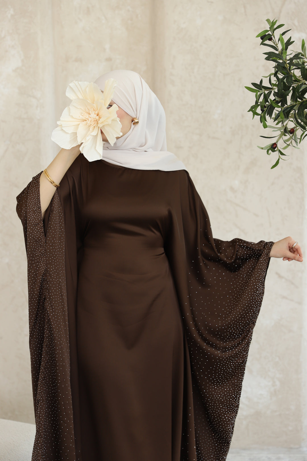Lumina Abaya Set in Braun