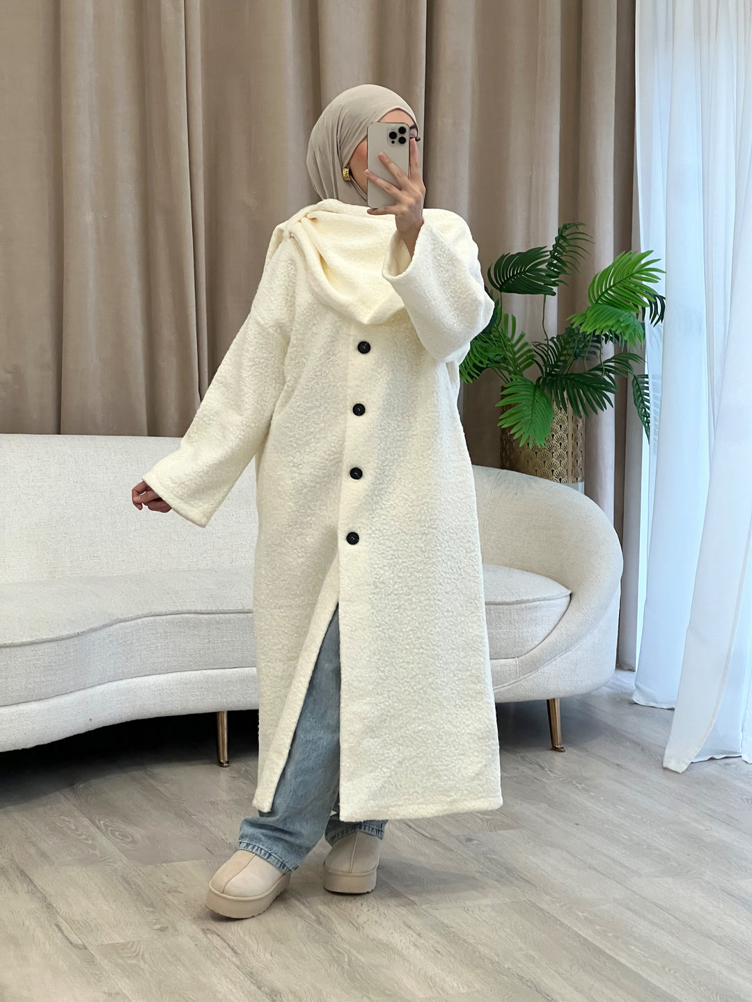 Bell Teddy Long Mantel mit integriertem Schal in Creme