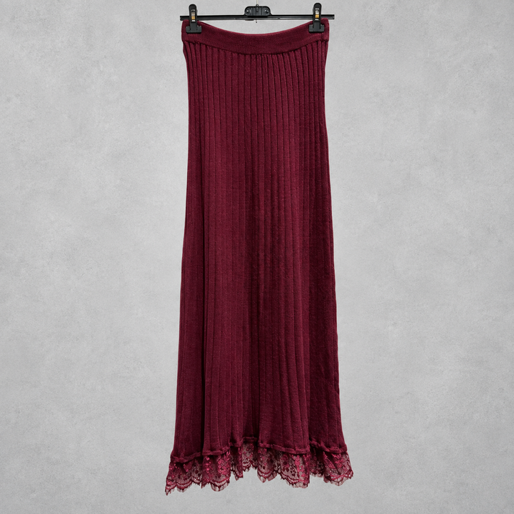 Aveline Lace Rock