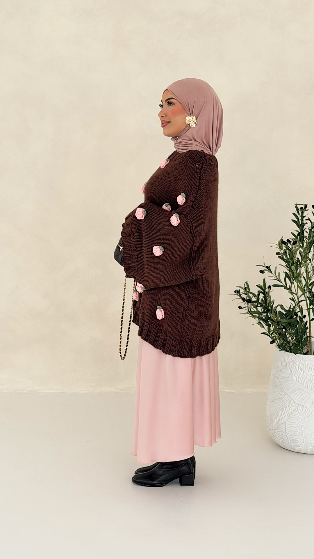 Rosy Pullover Handmade