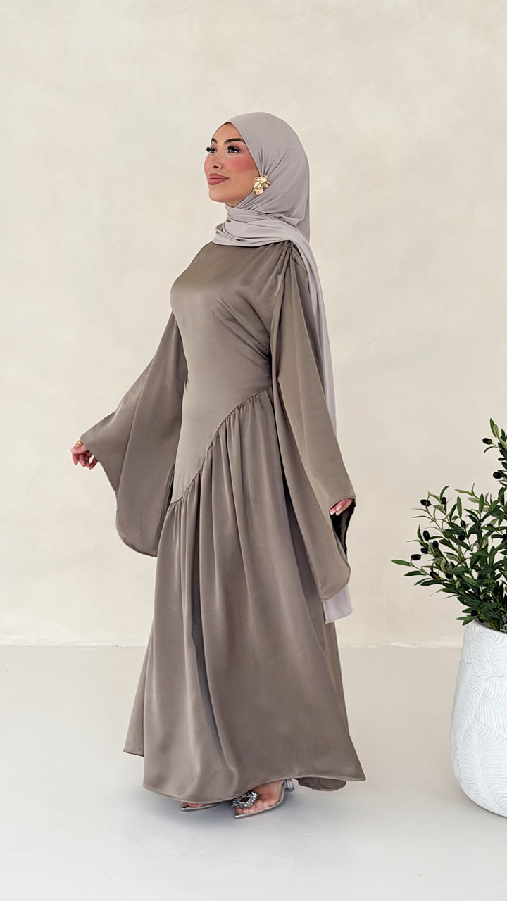 Ilyana Satin Kleid