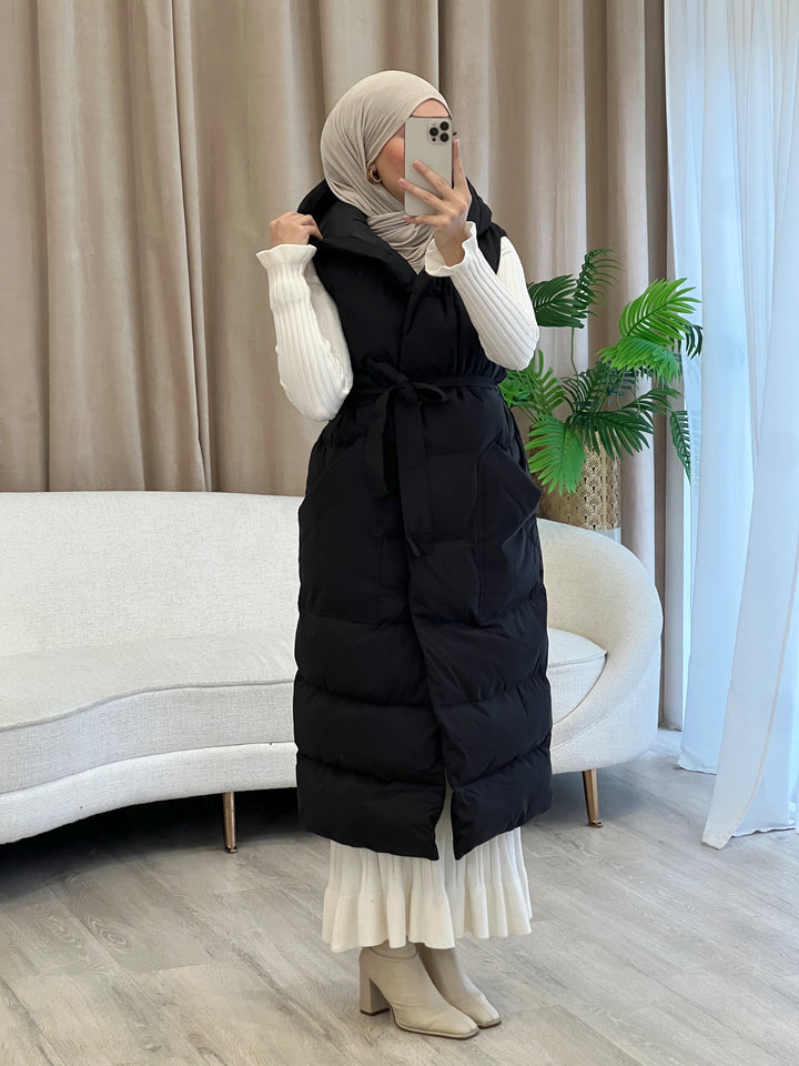 Amani Puffer Weste in Schwarz