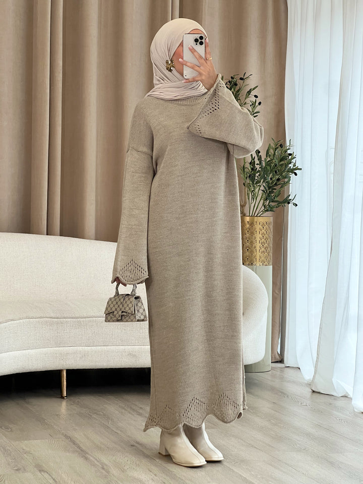 Eli Strick-Kleid