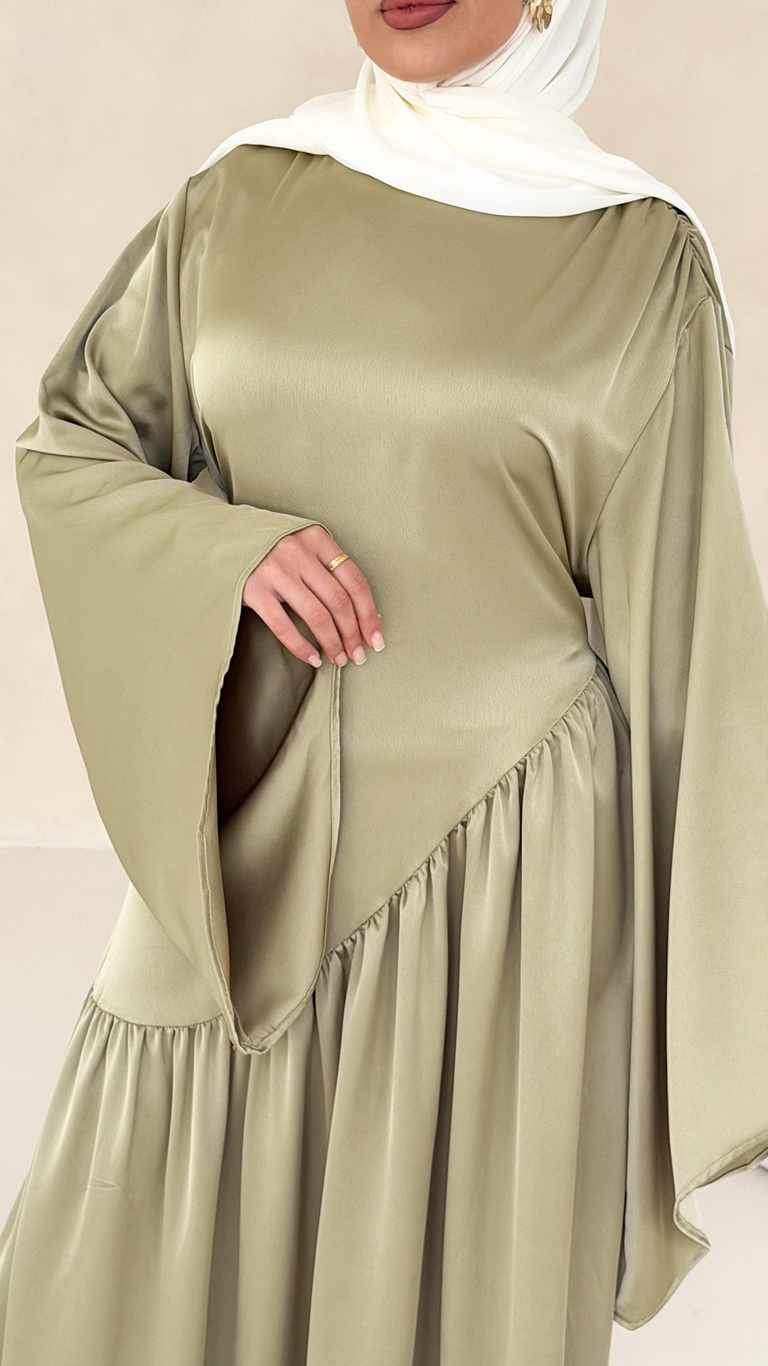 Ilyana Satin Kleid