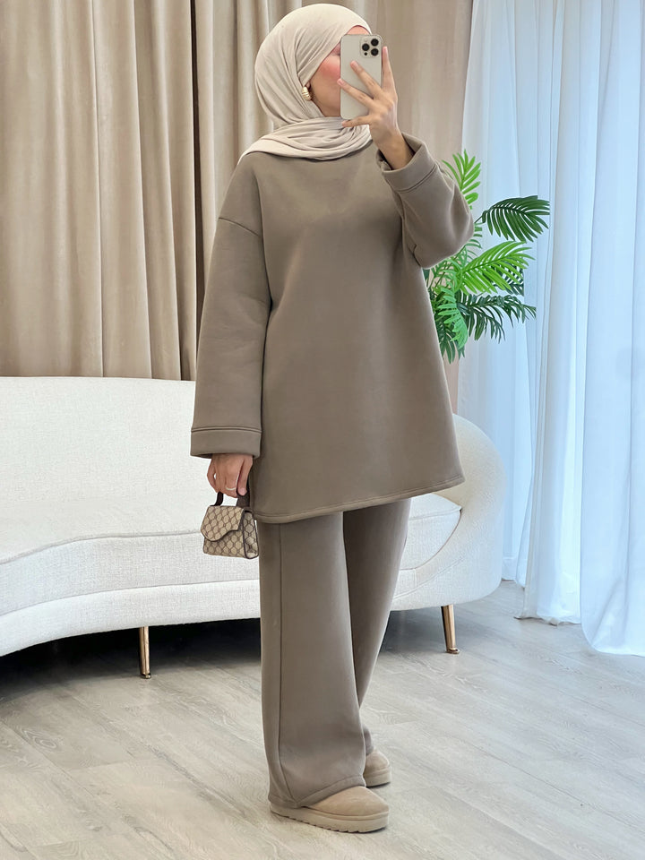 Comfy Oversized Set in Taupe