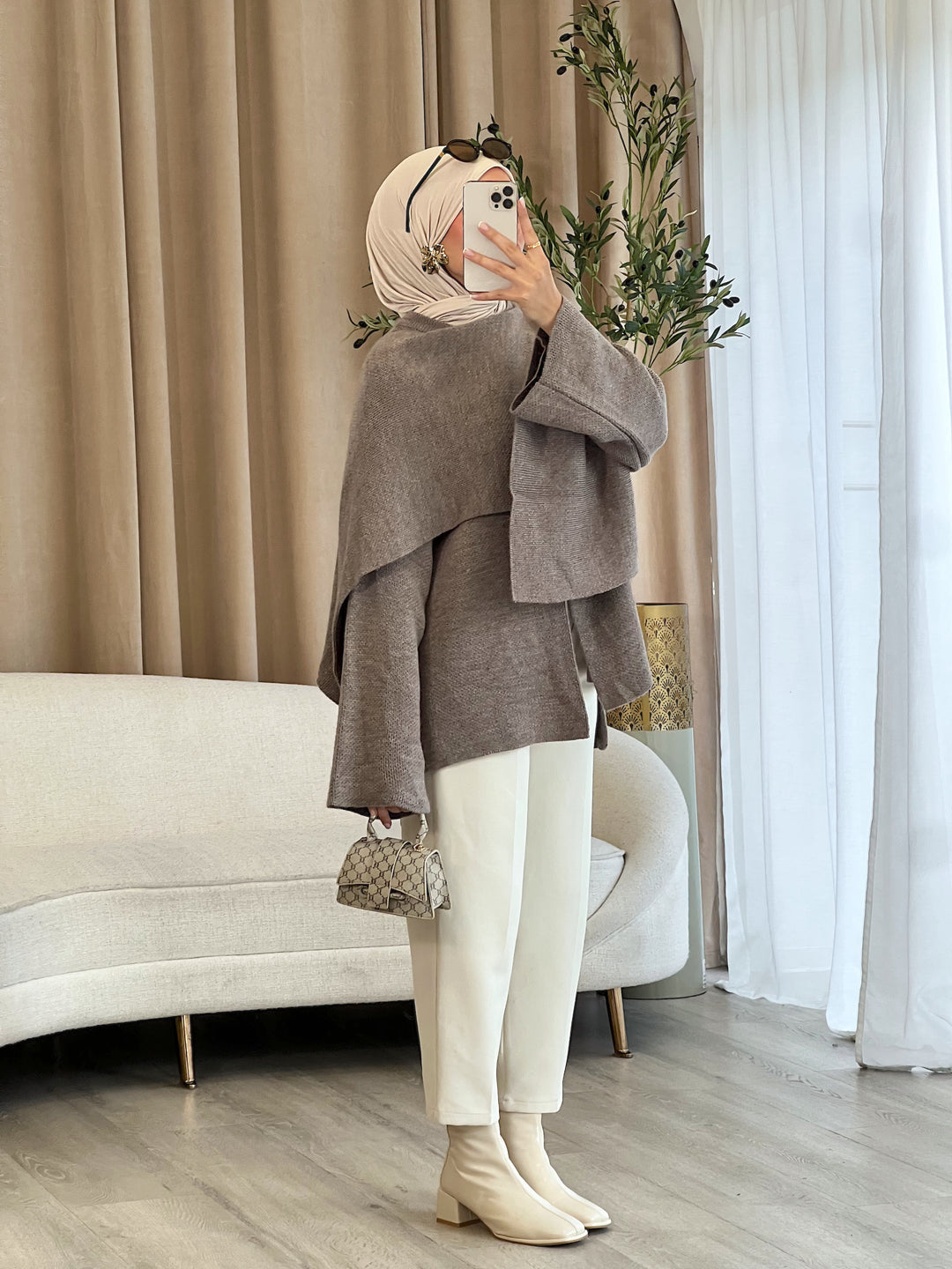 Mira Short Strick-Cape