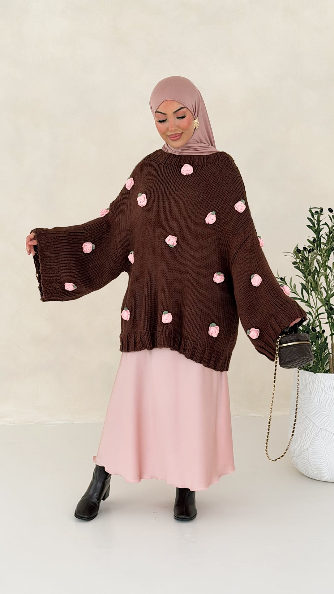 Rosy Pullover Handmade